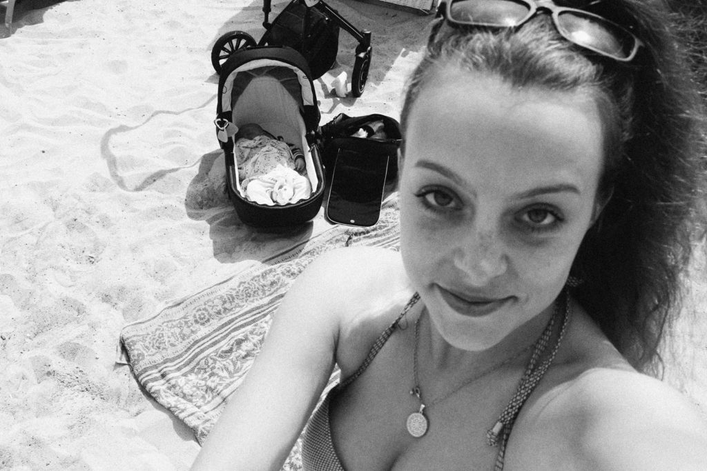 plaża z nimowlakiem