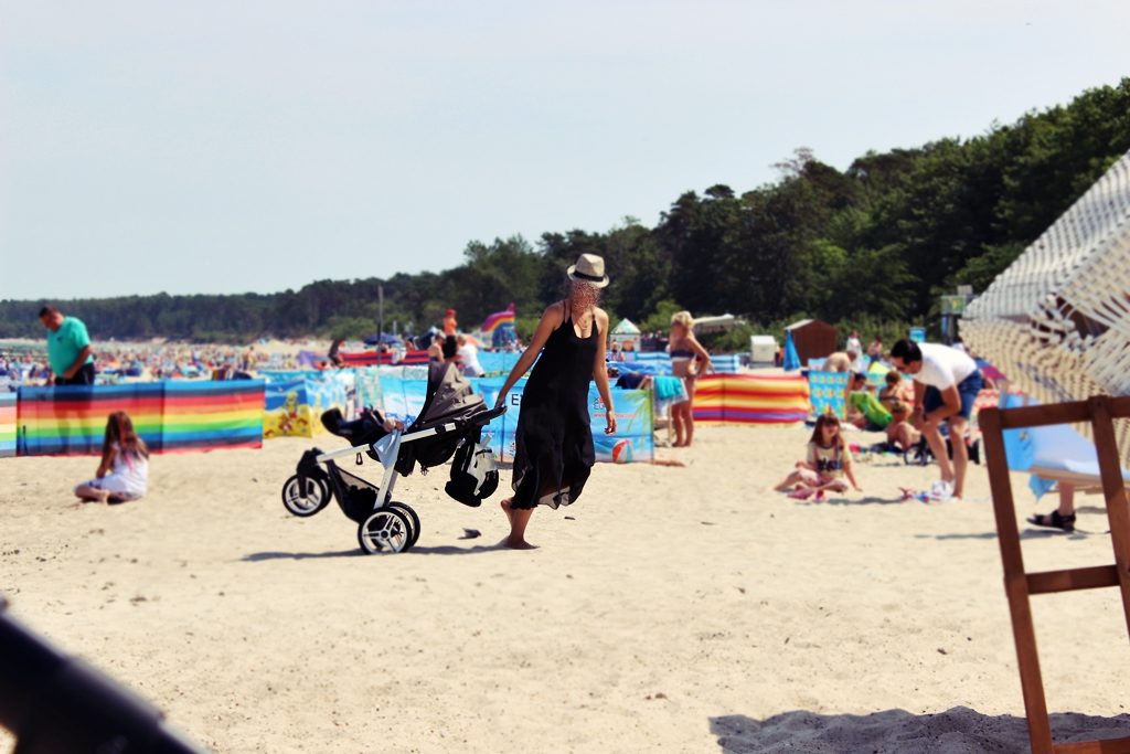 jak wjechać na plażę z wózkiem